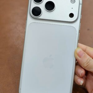 Iphone 17 Pro Max Vna 256gb màu Trắng bảo hành T12-2026 đẹp 98,5%