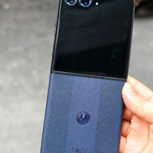 Motorola Razr 60 Pro bản quốc tế 256gb màu Đen 98,5%