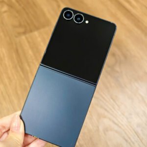 Samsung Galaxy Z Flip 7 5G bản Hàn 512gb màu Đen 98,5%