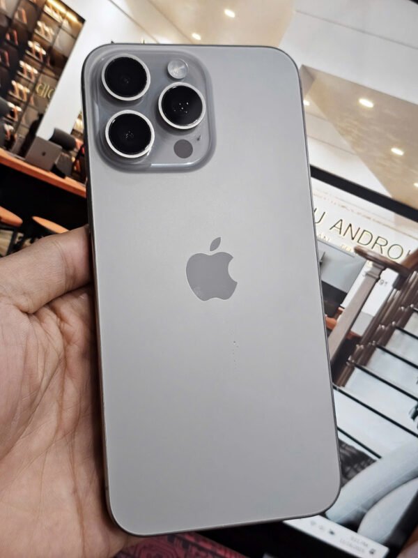 gen-h-z7236237330211_0349a66fcb6ac18d0c7f2b751b7564a8