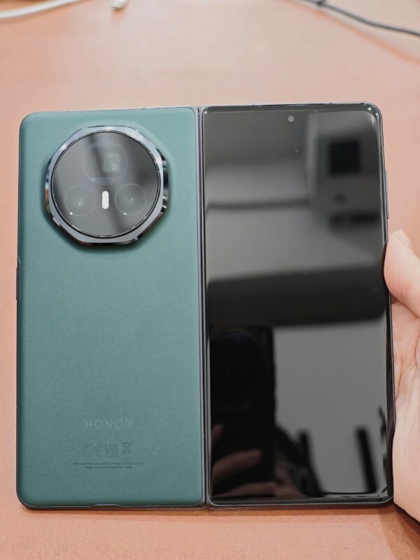 gen-h-z7264140155108_916a8593aa5d02f17db1e5cf8a40a052