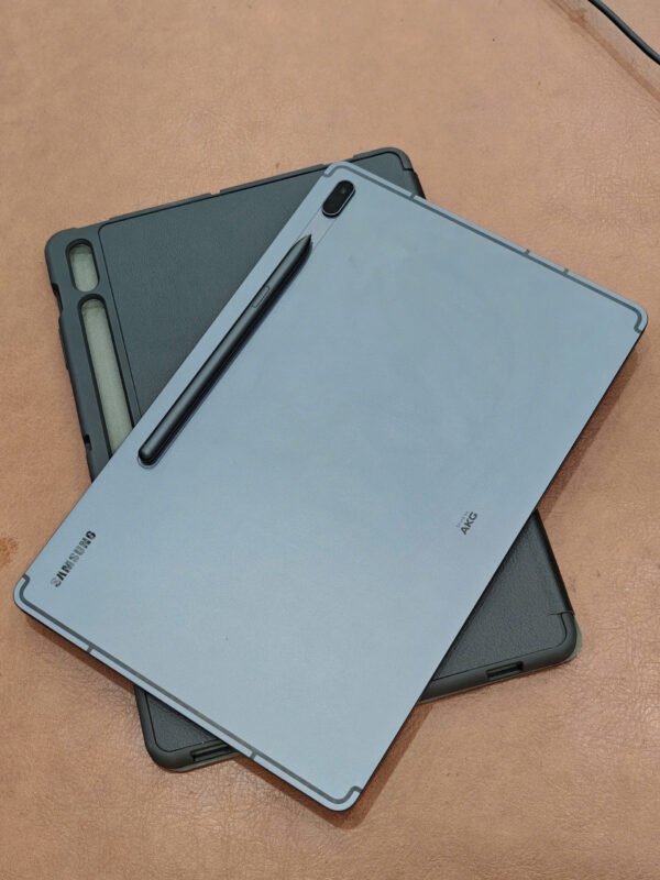 gen-h-z7304930783991_3063db380b287b6dd4ffc414ba6d7a26