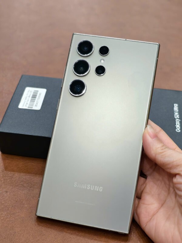 gen-h-z7458269272209_5d04a51489b674ca7d31d1759416975d