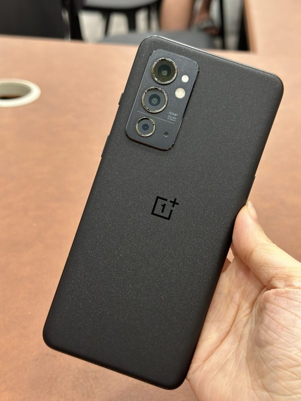 Oneplus 9RT bản xách tay 12/256gb màu Đen- Màn Ám