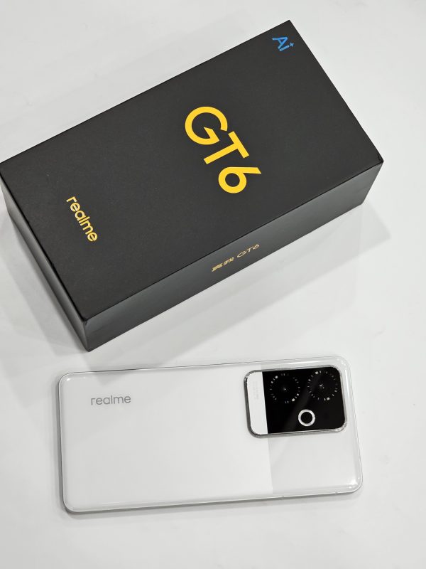 Realme GT 6 5G (12-256Gb) Fullbox , đẹp 99%, GT6