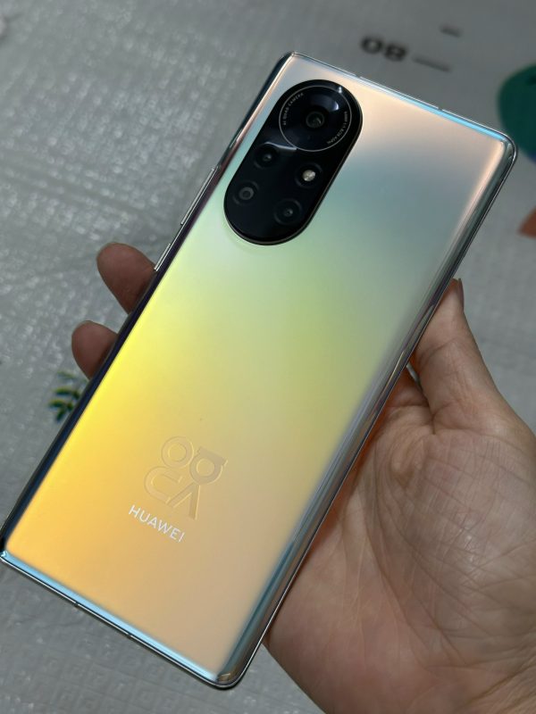 Huawei  Nova 8 Pro bản nội địa ram 8,128gb đẹp 99%