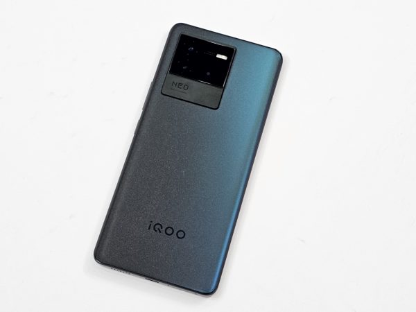 Vivo Iqoo Neo 6 bản xách tay ram 8128gb màu Xanh đẹp 99%