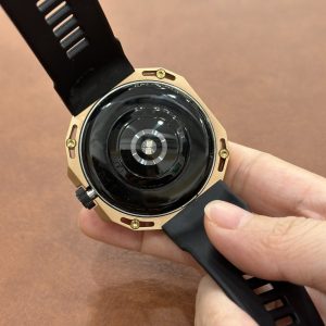 Huawei Watch GT Cyber viền thép + sạc đẹp 99%