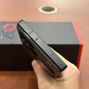 ZTE Nubia Z60 Ultra 12-256gb Đen Fullbox đẹp 99%