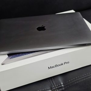 Macbook Pro 13 inch M1 (8-256Gb) Fullbox Pin 97%, Đẹp 99%