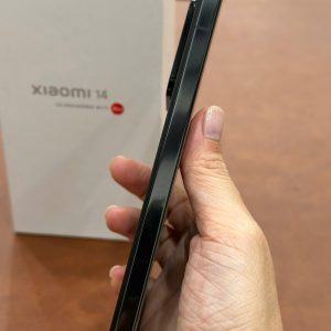 Xiaomi 14 Đen Lưng Kính Fullbox bản xách tay 12-256gb đẹp 99%