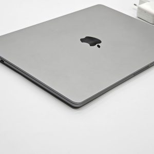 Macbook Air M2 15 icnh (8-256Gb) BH TGDĐ T7-25 + Sạc, Đẹp 99%