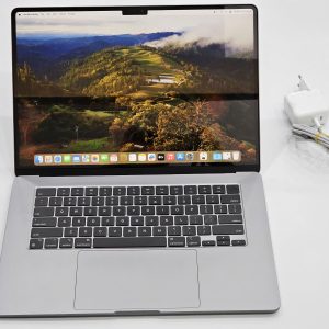 Macbook Air M2 15 icnh (8-256Gb) BH TGDĐ T7-25 + Sạc, Đẹp 99%