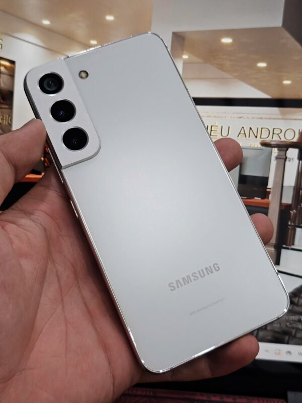 Samsung Galaxy S22 5G 128Gb màn hình sọc, bản Chính hãng , đẹp 98%