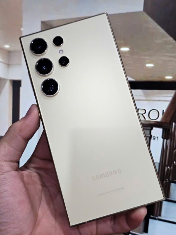 Samsung Galaxy s24 Ultra 5G 512gb Hàn Quốc đẹp 99% màu vàng Titan