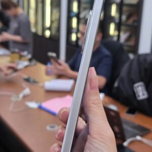 Vivo Iqoo Z9 bản 8-256gb nội địa Trắng 98%