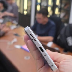 Vivo Iqoo Z9 bản 8-256gb nội địa Trắng 98%