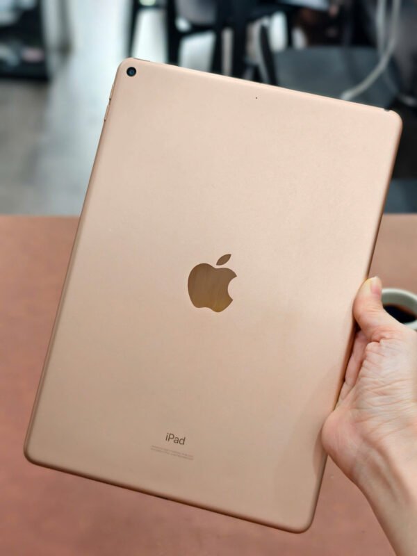 Ipad air 3 bản wifi 64gb màu gold đẹp 97%