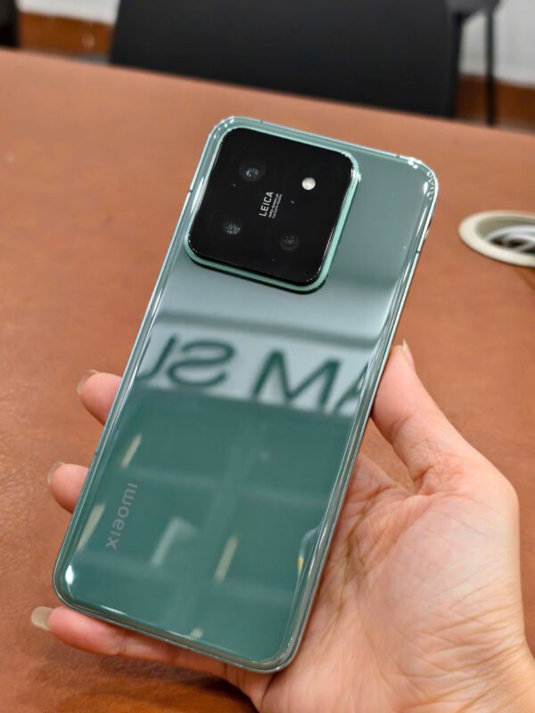 Mi 14 Xanh, Xiaomi 14 5G Xách tay 8-256gb màu Xanh đẹp 98,5%