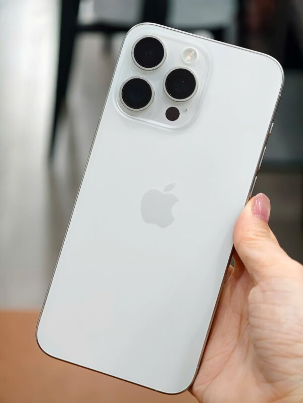15prm, Iphone 15 Pro Max 512gb LLa màu trắng 98,5%
