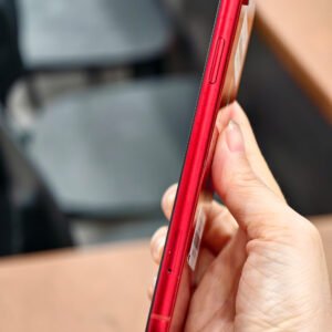 Iphone Xr bản Vna 64gb màu Đỏ vỡ lưng