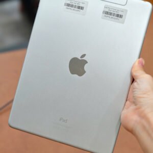 Ipad Pro 9.7 inch bản 4G + 32gb màu Bạc đẹp 98%