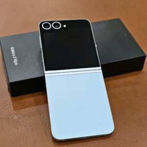 Samsung Galaxy Z flip 6 bản chính hãng 256gb màu Xanh Fullbox 98%