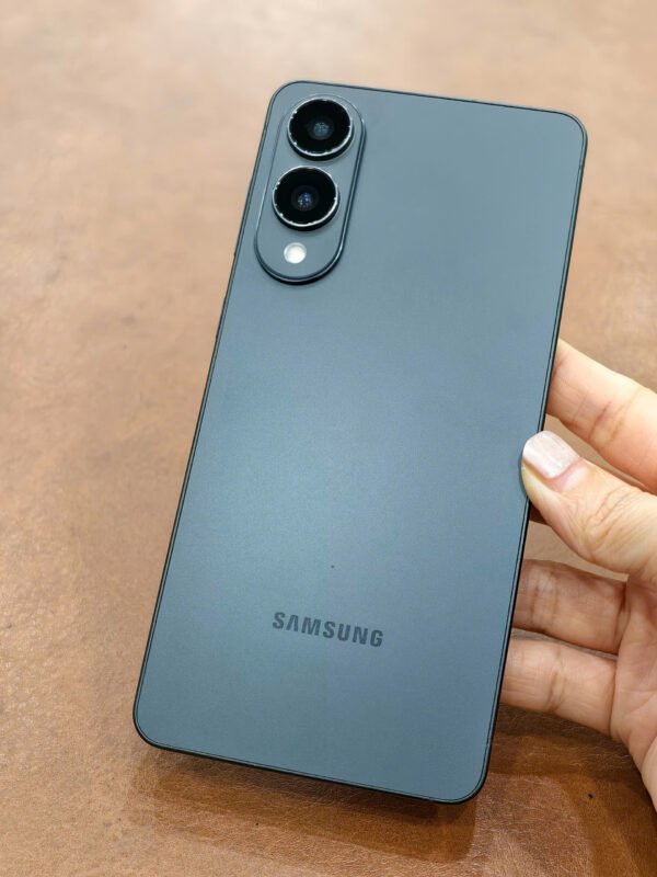 z7693003980527_7eeff713ce72c1eed9864efcbf2e879d