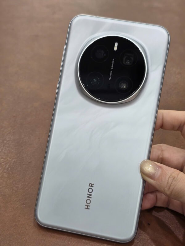 z7700076451444_62c800395905e74e274a7436faf778fa