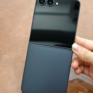 Samsung Galaxy Z Flip 7 5G 512gb bản Hàn màu Đen 98%