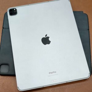 Ipad Pro 12.9 inch M2 5G + wifi 128gb + Phím đẹp 98%